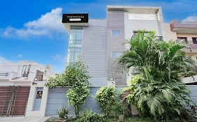 Townhouse Sector 51 Noida Near Metro Station